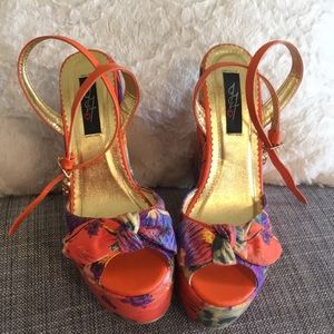 Iron Fist Tropical Wedges, size 8